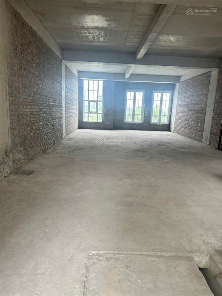 Chính chủ bán liền kề shophouse avenue garden đại lộ tây thăng long 143,5m2x6 tầng. 0888 486 ***.