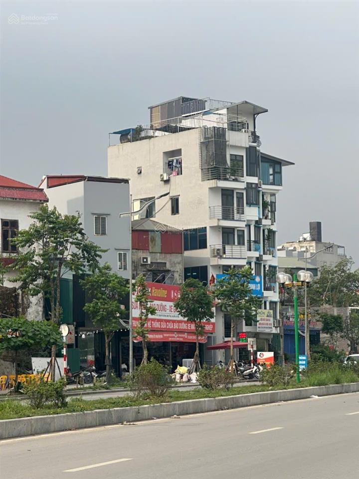 Chính chủ bán 300m2 đất mặt phố nguyễn gia bồng mặt tiền 14m giá tốt.  0983 814 ***