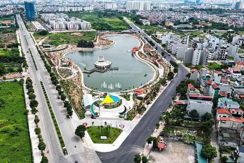 Chính chủ bán 300m2 đất mặt phố nguyễn gia bồng mặt tiền 14m giá tốt.  0983 814 ***