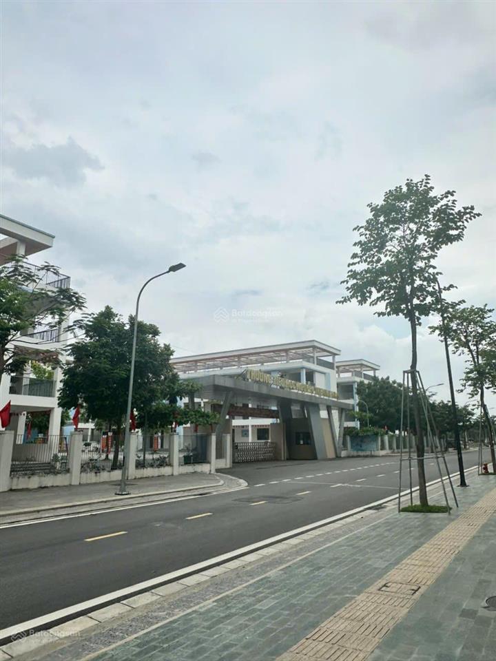 Cần bán liền kề jade lake residence mặt đường 60m kết nối starlake, tây hồ 145m2x6 tầng đường 60m