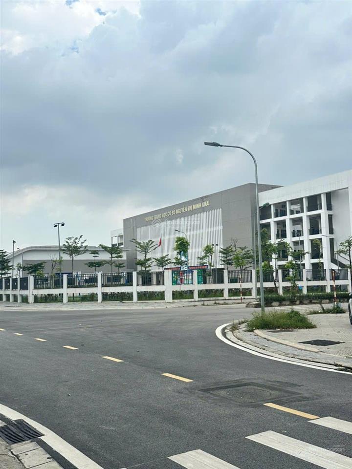 Cần bán liền kề jade lake residence mặt đường 60m kết nối starlake, tây hồ 145m2x6 tầng đường 60m