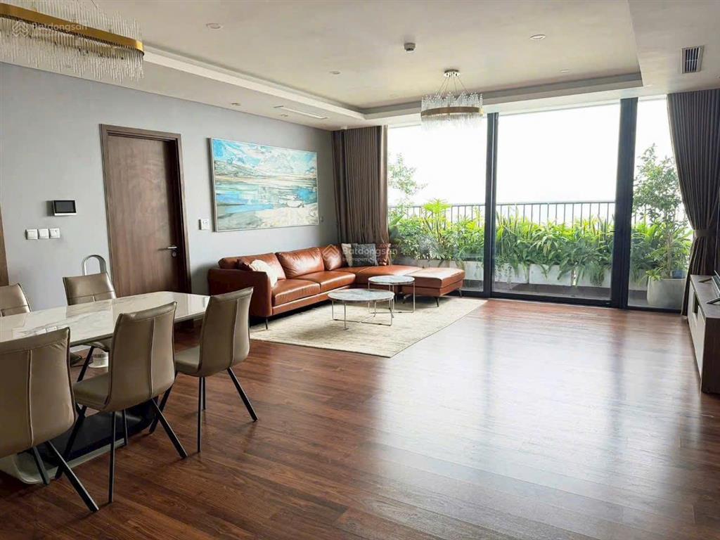 Nhà em cho thuê căn hộ 70m2, 2 phòng ngủ view hồ starlake giá 12tr tòa ct2b nghĩa đô. 0888 486 ***.