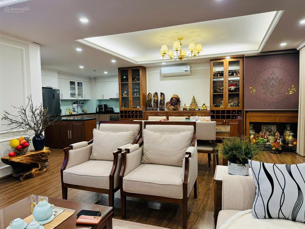 Nhà em cho thuê căn hộ 145m2 3pn full view hồ tây, tòa 249a thụy khuê.  0983 814 ***