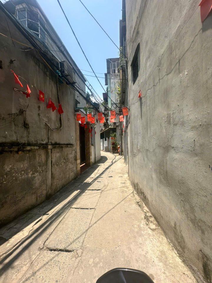 Chính chủ bán nhà 125m2x3 tầng ngõ 58 Nguyễn Khánh Toàn 138tr/m2.LH : Trần Minh: 0983814882