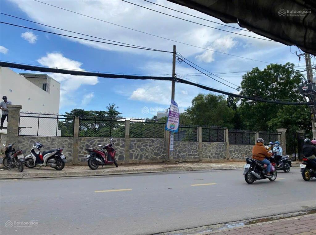 Siêu phẩm mặt đường đình phong phú diện tích 2422m2, mặt tiền 85m giá nhỉnh 60tr/m2.  0888 486 ***
