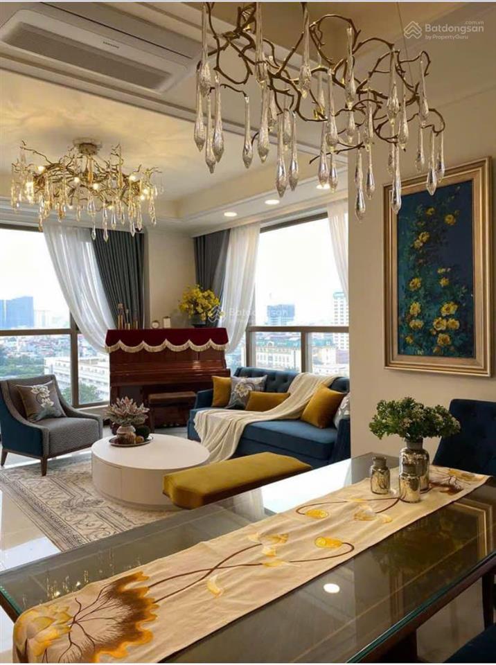 Nhà em bán lại căn hộ 150m2, 3pn đẹp giá tốt tòa discovery 302 cầu giấy.  0983 814 ***