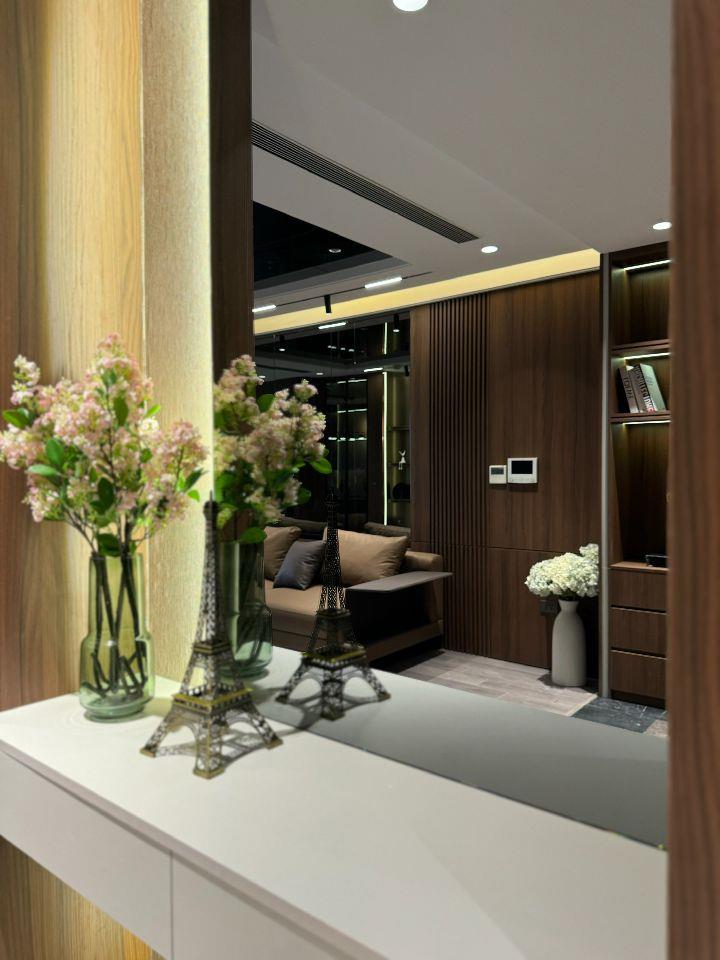Nhà em cho thuê căn hộ chung cư 143 Đốc Ngữ- 140m2, 3PN full đồ giá 15tr.LH: 0983814882