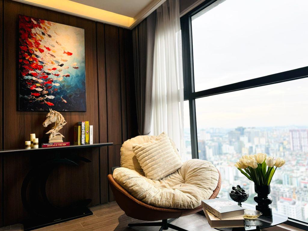 Nhà em cho thuê căn hộ chung cư 143 Đốc Ngữ- 140m2, 3PN full đồ giá 15tr.LH: 0983814882