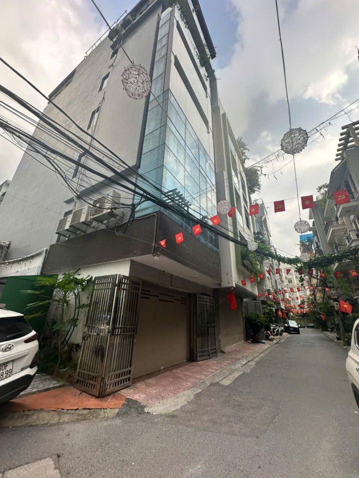 Chính chủ bán liền kề ngõ 4  phố Quần Ngựa Diện tích: 80m2x4 tầng giá tốt.LH 0888486262.