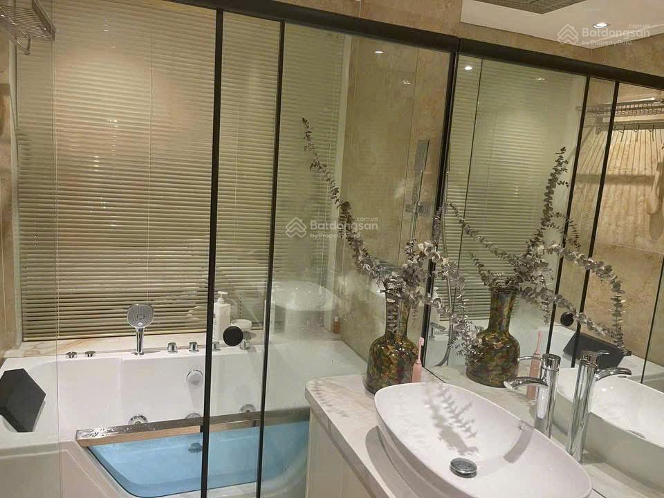 Chính chủ bán nhà 125m2x3 tầng ngõ 58 nguyễn khánh toàn.  trần minh 0983 814 ***