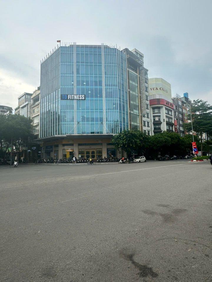 Chính chủ bán nhà mặt phố Liễu Giai-Văn Cao 72m2, mặt tiền 6m căn góc.LH:0888486262.