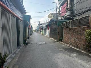 Nhà em cần tiền bán gấp mảnh đất đẹp thôn Du Nội-Mai Lâm 202m2, mặt tiền 8m đường 8m giá 92tr/m2.Lh 0888486262.