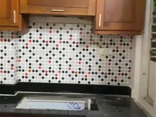 Cho thuê chung cư mini có 2pn ở ngõ 43 chùa bộc, có thang máy