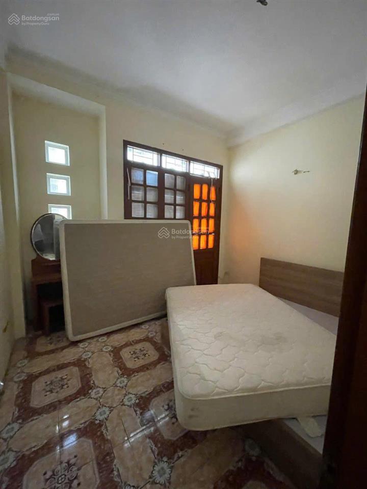 Cho thuê căn hộ tập thể 2pn 55m2, 6 triệu ở ngõ thổ quan  tôn đức thắng, đống đa, hà nội