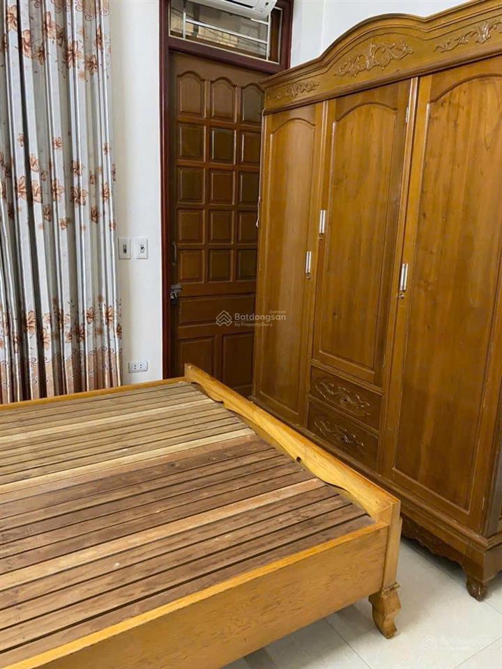 Cho thuê nhà riêng 3 tầng tại ngõ 164 đường vương thừa vũ