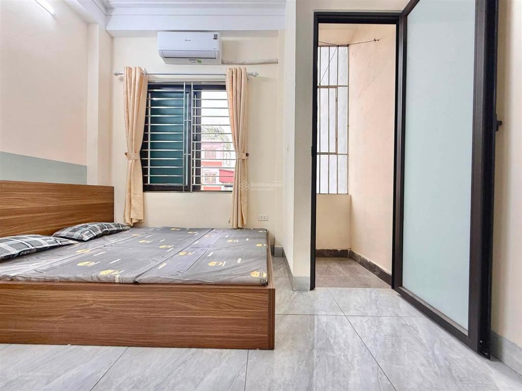 Cho thuê nhà riêng 3 tầng có 2pn 2wc tại 554 trường chinh, giá 6 triệu