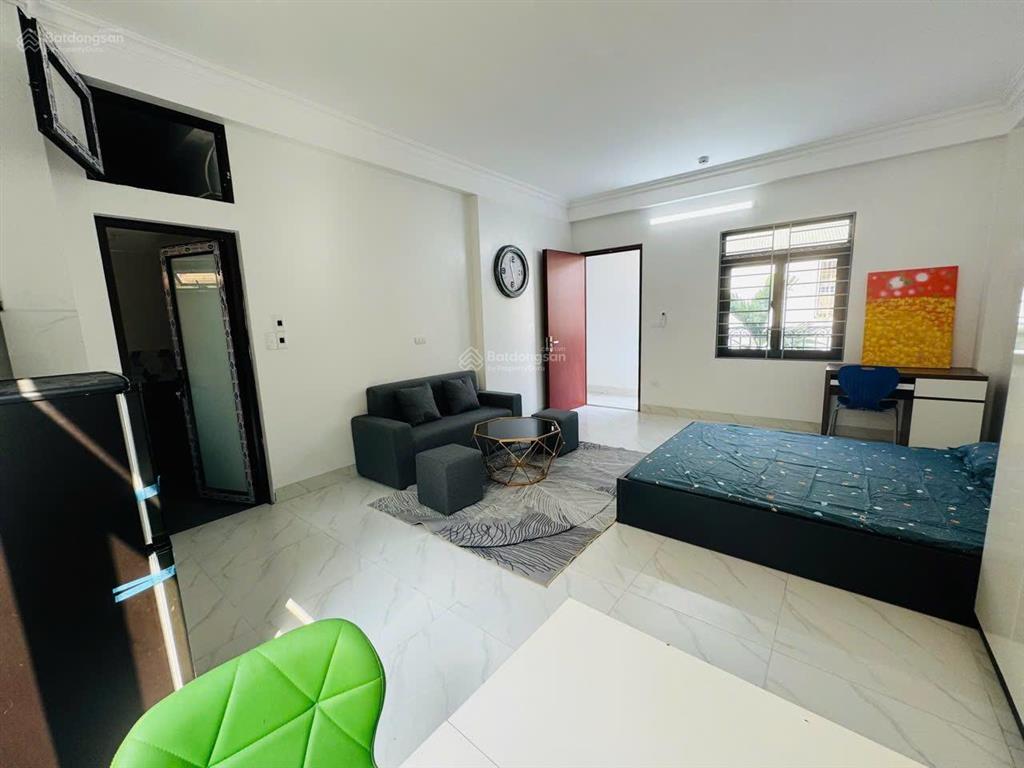 Cho thuê nhà trọ 20m2 có điều hòa, nóng lạnh, giường tủ ở ngõ thịnh quang, đống đa, hà nội
