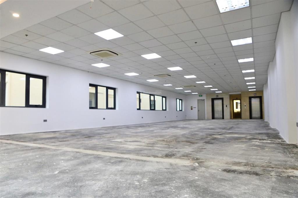 Cho thuê văn phòng toà adg tower 37 lê văn thiêm, thanh xuân 60m2, giá thỏa thuận