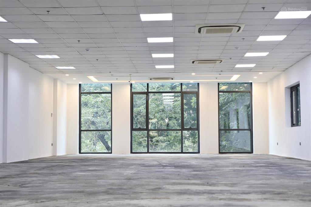 Cho thuê văn phòng toà adg tower 37 lê văn thiêm, thanh xuân 60m2, giá thỏa thuận