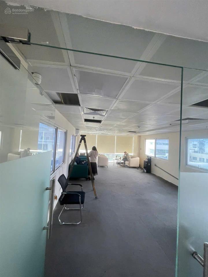 Cho thuê vp tòa the marc trần thái tông, cầu giấy 300m2, giá 120 nghìn/m2/th
