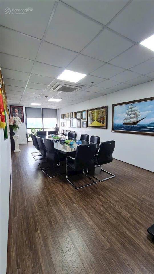 Cho thuê văn phòng toà diamond flower phố hoàng đạo thuý 70m2,100m2 150m2,250m2,1000m2 giá 280k/m2