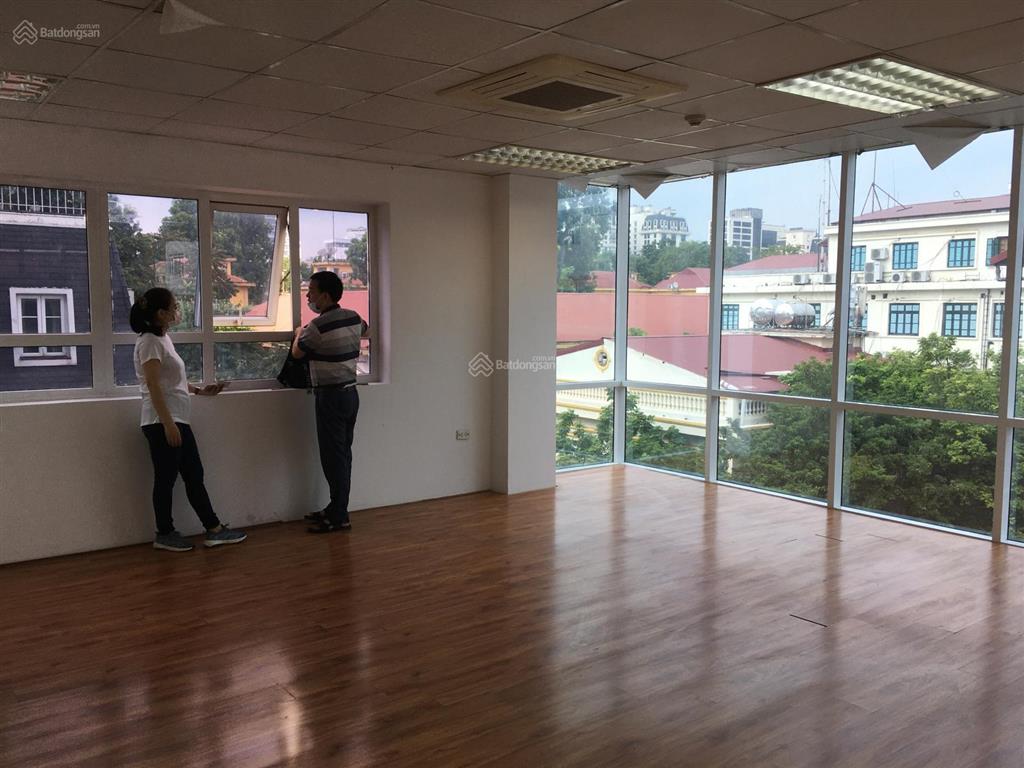 Cho thuê văn phòng tòa nhà hòa phát phố tân mai 200m2 giá 110 nghìn/m2/th