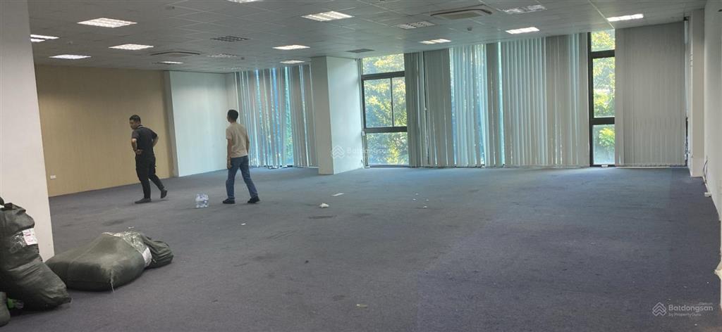 Cho thuê văn phòng tòa acci 210 lê trọng tấn, thanh xuân 200m2
