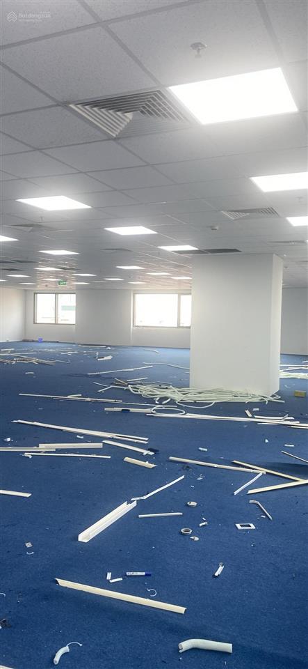 Cho thuê văn phòng tòa detech tower phố nguyễn phong sắc diện tích 450m2