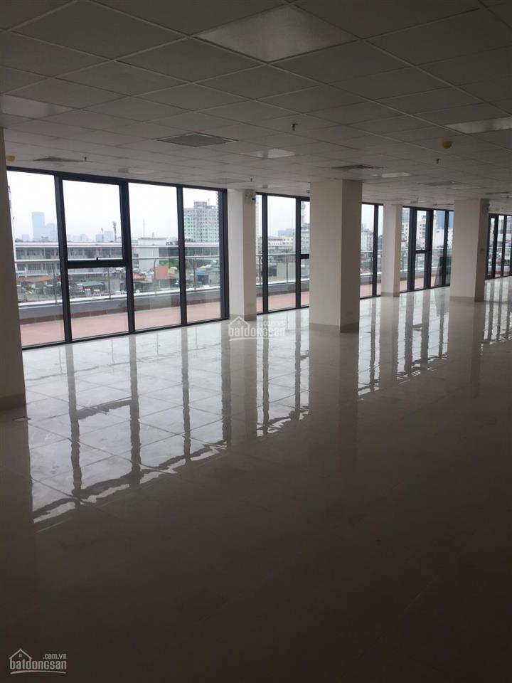 Cho thuê vp tòa ad building 82 dịch vọng hậu dt 220m2
