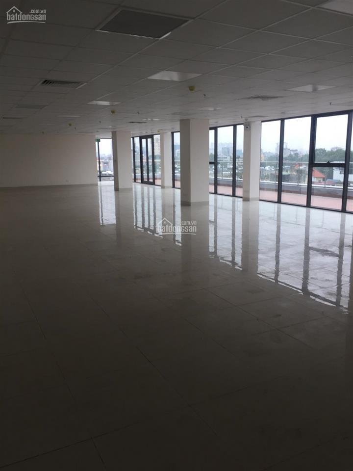 Cho thuê vp tòa ad building 82 dịch vọng hậu dt 220m2