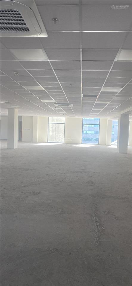 Cho thuê văn phòng tòa the rosary 89 lạc long quân 150m2, giá 120 nghìn/m2/th