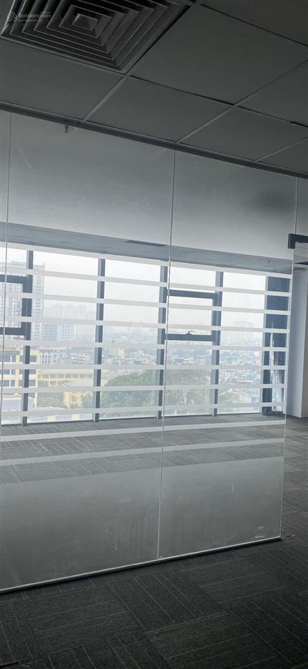 Cho thuê văn phòng tòa nhà anh minh 36 hoàng cầu 100m2 giá 140k/m2/th