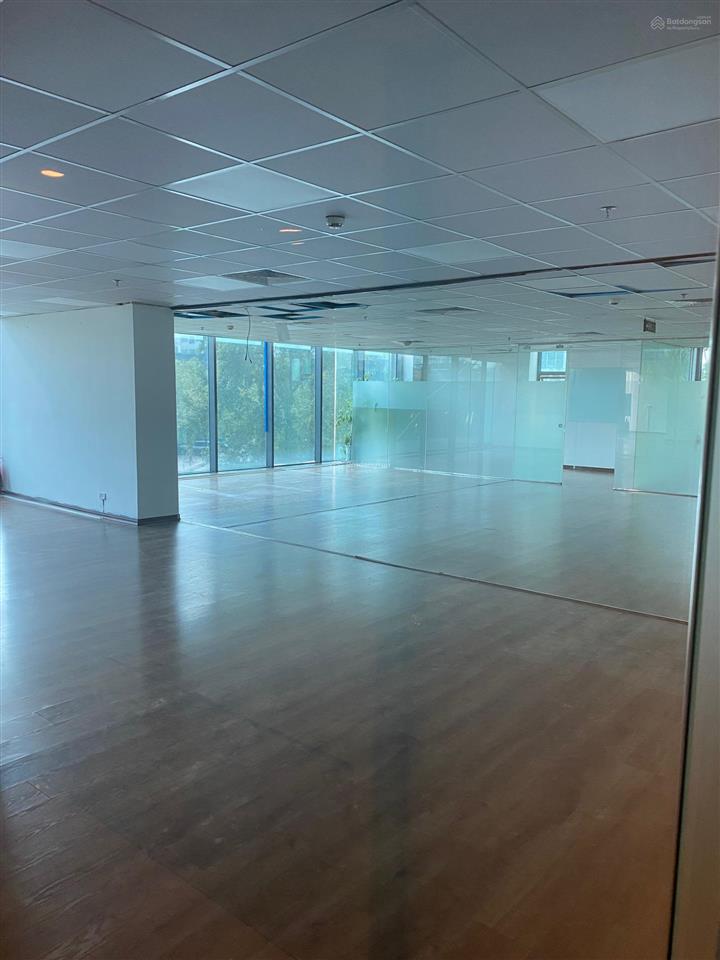 Cho thuê vp phố lê thanh nghị, hai bà trưng 300m2