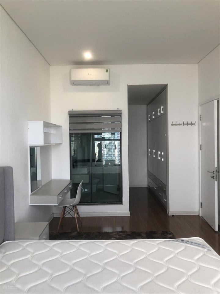 Mỹ đình pearl  em đang sẵn căn 1pn2pn đủ đồ vào ngay ạ  0989 848 ***