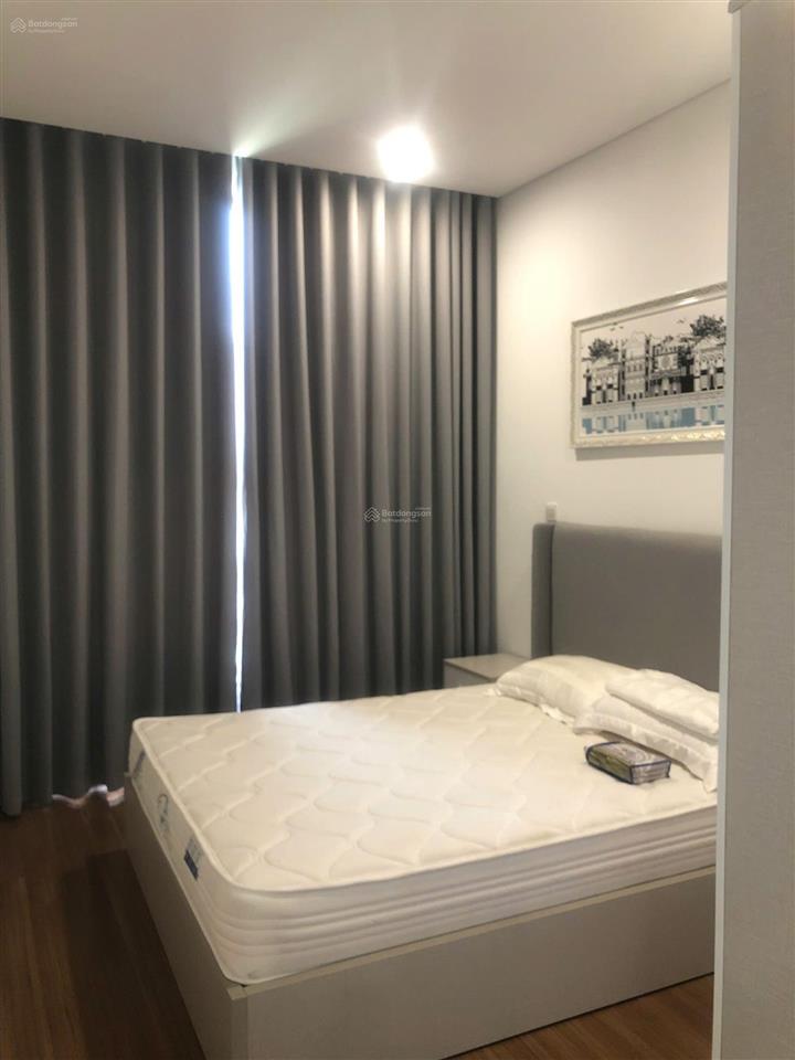 Mỹ đình pearl  em đang sẵn căn 1pn2pn đủ đồ vào ngay ạ  0989 848 ***