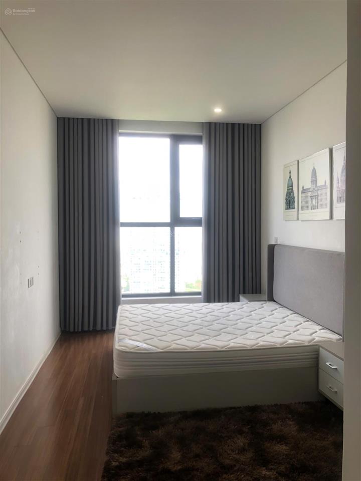 Mỹ đình pearl  em đang sẵn căn 1pn2pn đủ đồ vào ngay ạ  0989 848 ***