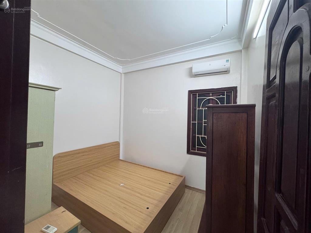 Cho thuê nhà tại định công thượng 4 tầng  4pn đầy đủ nội thất 12tr/th vào ngay  0989 848 ***