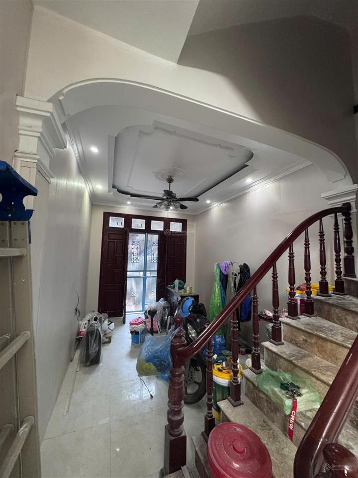 Cho thuê nhà tại định công thượng 4 tầng  4pn đầy đủ nội thất 12tr/th vào ngay  0989 848 ***