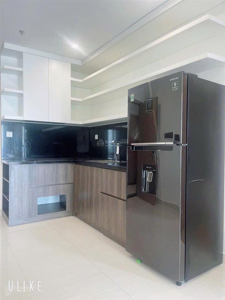 Cần tiền bán gấp căn 2pn 2vs, ban công đông nam view biển hồ