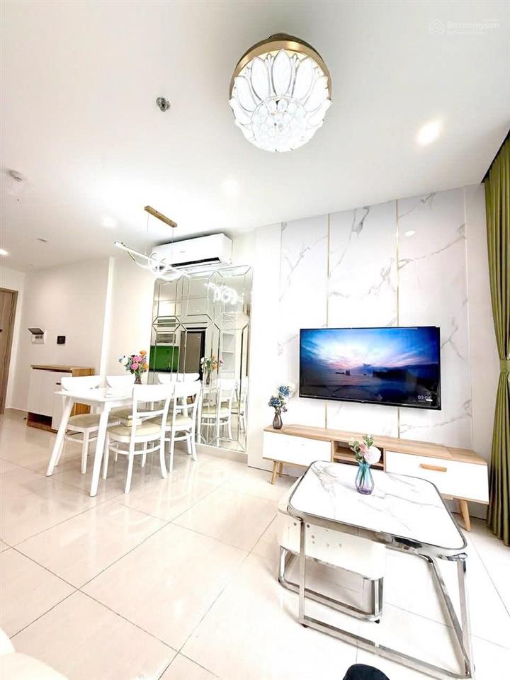 Cần tiền bán gấp căn hộ 2pn, 1wc, 55m2 giá chỉ 3tỷ4 tại vinhomes ocean park gia lâm