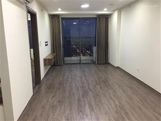Nhà mình cho thuê căn góc, 80m2, giá 10tr chung cư helios 75 tam trinh, giao luôn, mtg