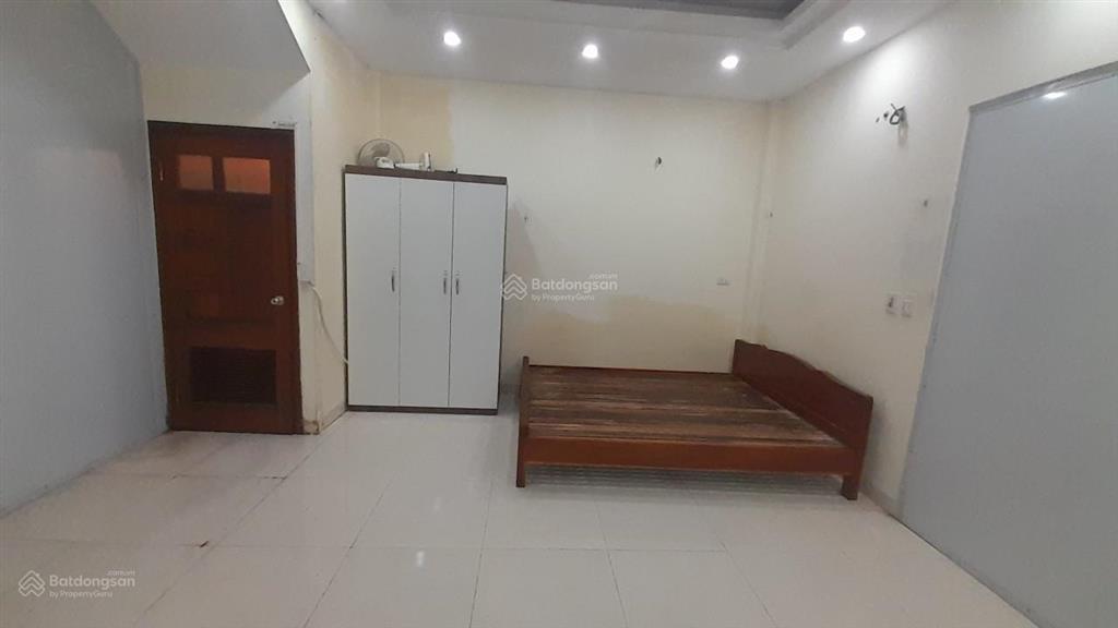 Cho thuê phòng trọ 3,8 triệu, 30m2 tại nguyễn khang, yên hòa, cầu giấy, hn