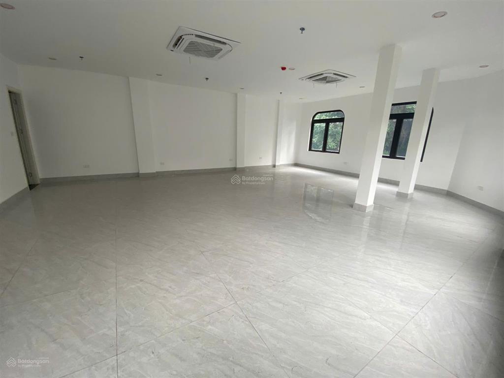 Cho thuê nhà phú đô  nam từ liêm. dt 110m, 4,5 tầng, thông sàn, thang máy. 50 triệu/tháng