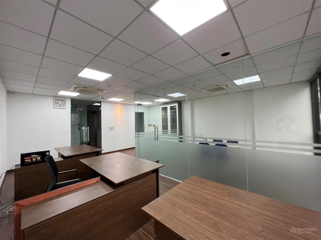 Cho thuê nhà riêng phố dương khuê, nam từ liêm. dt 65m, 6,5 tầng, thông sàn, có thang máy. 50 triệu