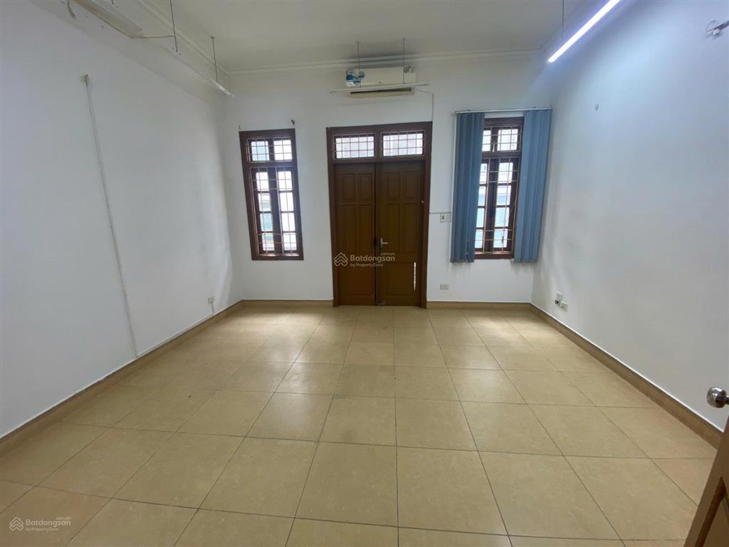 Cho thuê nhà nguyễn hoàng, nam từ liêm. dt 70m, 5 tầng, có đủ điều hoà,giá 25 triệu/tháng