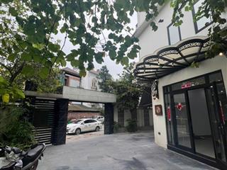 Cho thuê biệt thự thành phố giao lưu,(cạnh hồ an bình) dt 224m, xd 75m, 3 ,5 tầng. giá 40 triệu
