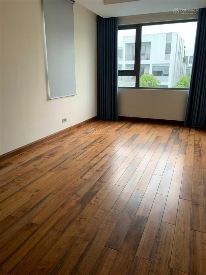 Cho thuê biệt thự the manor central park nguyễn xiển. dt 200m2, xd 125m2, 4t, thang máy. 45 tr/th