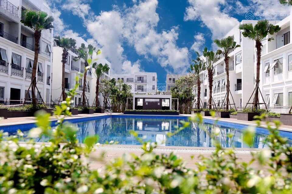 Cho thuê biệt thự the manor central park nguyễn xiển. dt 200m2, xd 125m2, 4t, thang máy. 45 tr/th