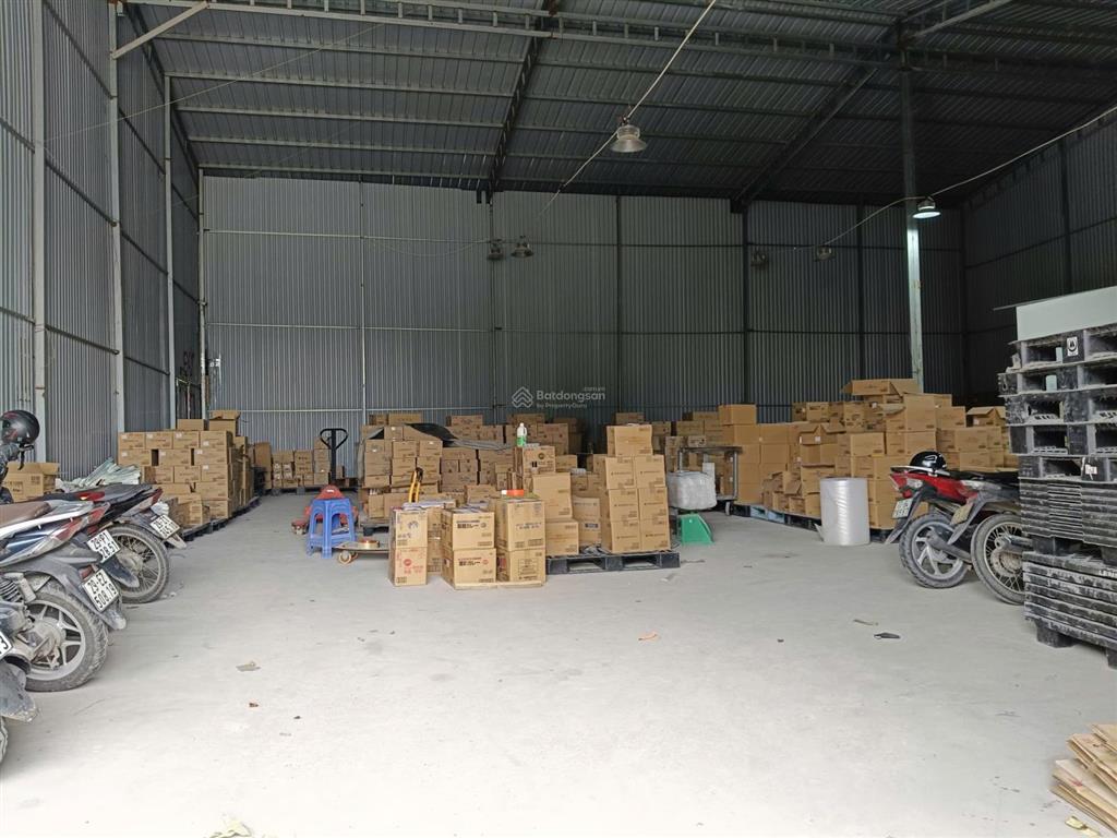 Cho thuê kho thuỵ phương  bắc từ liêm. dt 500m2, kho cao ráo, điện 3fa, xe cont đỗ cửa. giá 75k/m2