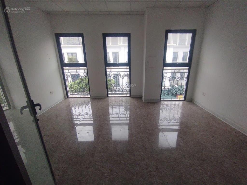 Cho thuê nhà kđt đại kim (đối diện the marno) dt 75m, 5 tầng, thang máy. giá 35 triệu/tháng